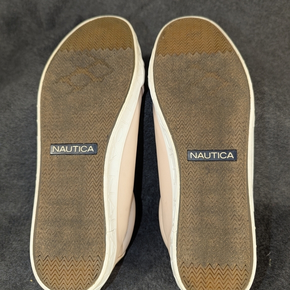 Nautica Cream Sneakers Classic Canvas Style - Picture 3 of 13